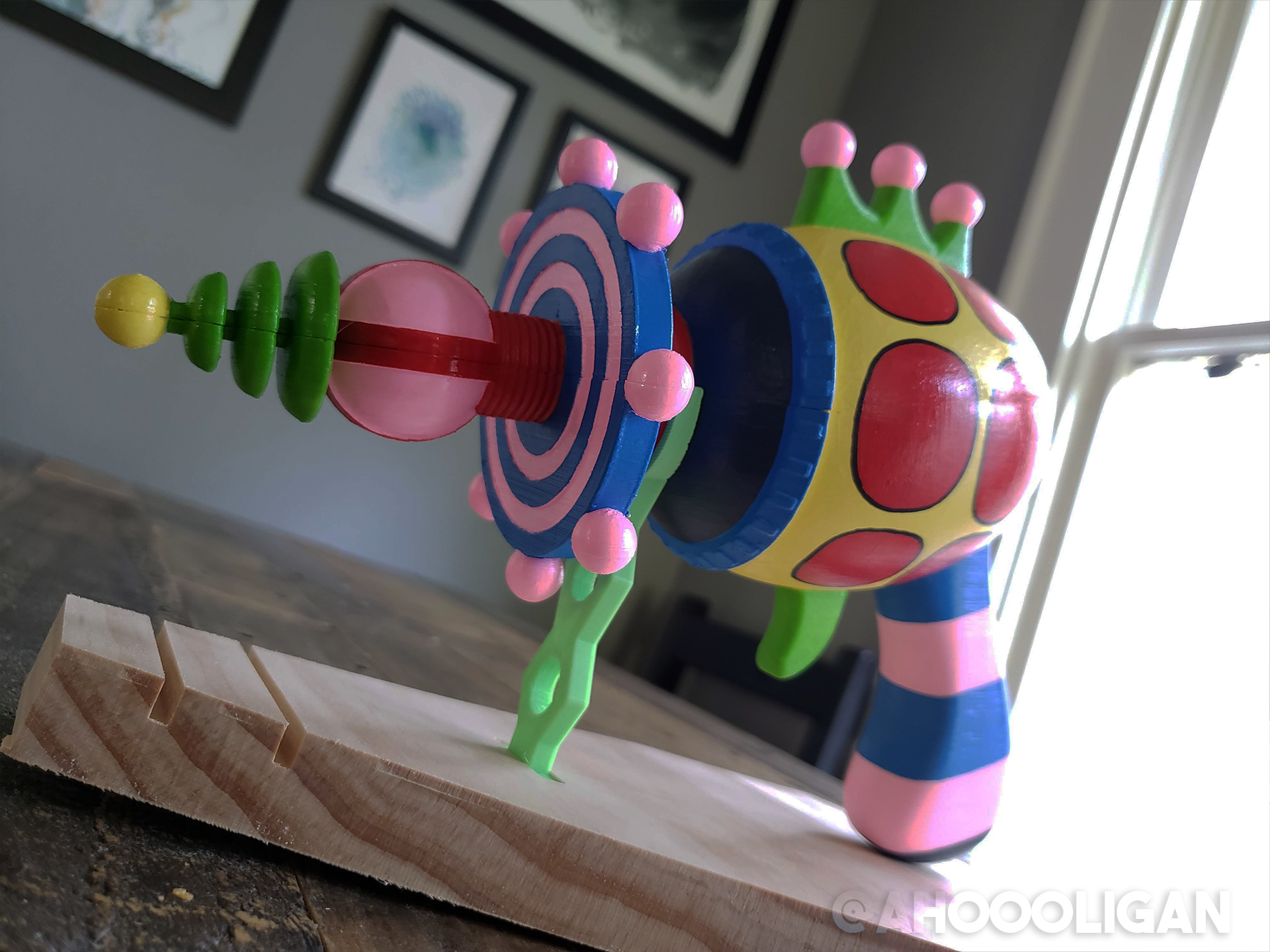 3D Printed Killer Klowns raygun - Painted - Image 2